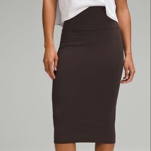 Lululemon Nulu Slim-Fit High-Rise Midi Skirt